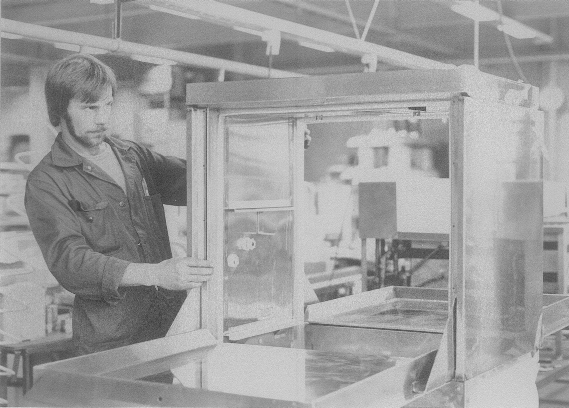 DEKO 2000 kokoonpano 1980-luvulla, kuvassa Timo Ranta.